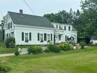 11 Nichols St, Searsport, ME 04974