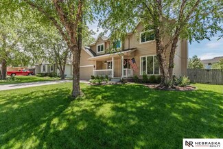 2115 Liberty Ln, Papillion, NE 68133