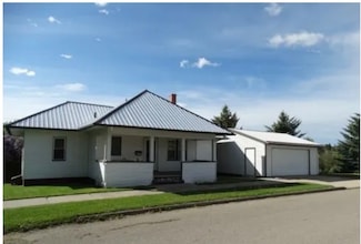 719 W Pine St, Lewistown, MT 59457