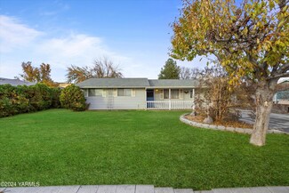 8805 W Chestnut Ave, Yakima, WA 98908