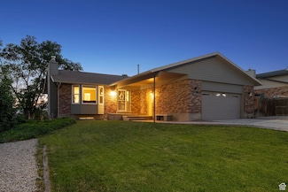 8962 S Altair Dr, Sandy, UT 84093