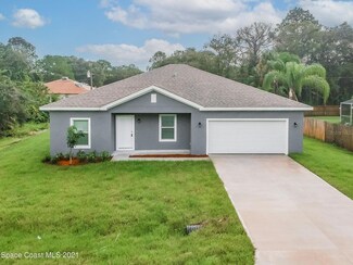 1590 Jacobin St NW, Palm Bay, FL 32907
