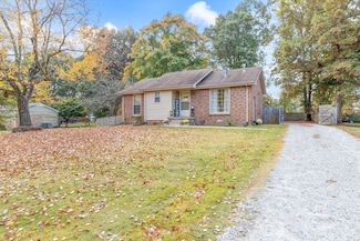 110 Nottingham Rd, Dickson, TN 37055