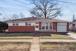 128 N 5th St, Dupo, IL 62239