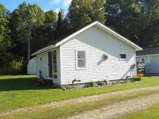 16852 Nunemaker Dr, McMillan, MI 49853