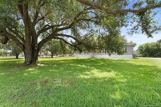 157 Clyde Olivers Ln, Lake Charles, LA 70607