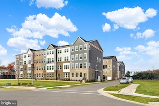 9675 Swallowtail Ln, Manassas, VA 20110