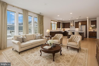 13970 Englefield Dr Unit 207, Dale City, VA 22193