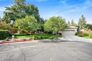 737 W Muncie Ave, Clovis, CA 93619
