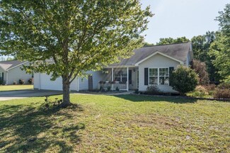 434 Mandys Meadow Dr, Inman, SC 29349