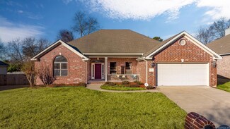 21 Waters Edge Dr, Little Rock, AR 72204
