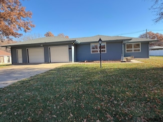 330 Kingwood Ave, Crete, NE 68333