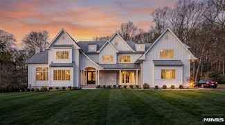 121 Jacquelin Ave, Ho Ho Kus, NJ 07423