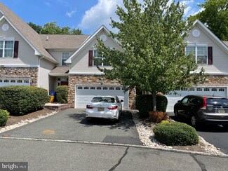 211 Brinley Dr, Pennington, NJ 08534