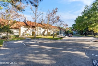 1701 Wood Hill Place, Jacksonville, FL 32256