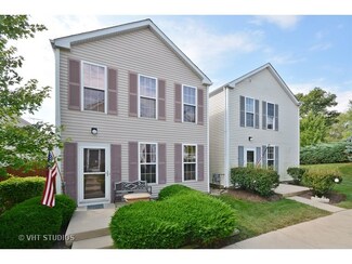 855 Symphony Dr Unit 7155, Aurora, IL 60504