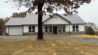 453 W 2nd St, Silo, OK 74701