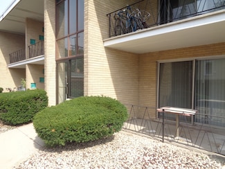 9644 S Kedzie Ave Unit 2, Evergreen Park, IL 60805