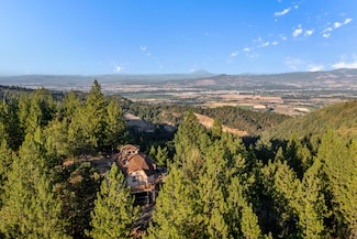 1528 Morton Way, Jacksonville, OR 97530