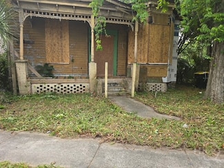 1706 Ogeechee Rd, Savannah, GA 31415