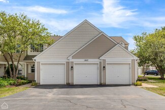 2827 Rutland Cir Unit 202, Naperville, IL 60564