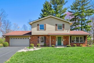 7922 Treeheights Ct, Montgomery, OH 45242