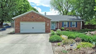 1805 Margaret Dr, Vincennes, IN 47591