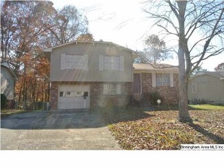 121 Freda Jane Ln, Birmingham, AL 35215