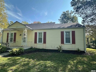 338 Warren Rd, Carbondale, IL 62901