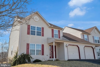 60 Michigan Dr, Reading, PA 19608