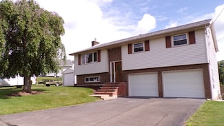 8 Eric Dr, Johnson City, NY 13790