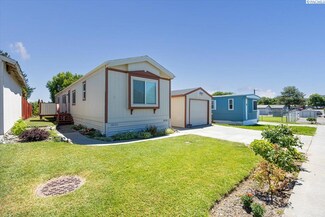 2105 N Steptoe St, Kennewick, WA 99336