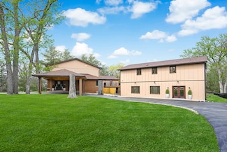 3220 Meyers Rd, Oak Brook, IL 60523