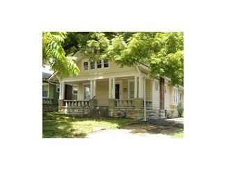 630 W 40th St, Kansas City, MO 64111