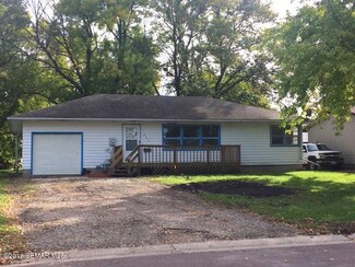 851 4th Ave SE, Wells, MN 56097