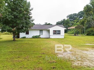 25240 Pine St, Elberta, AL 36530
