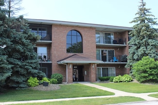 4931 E Circle Dr Unit 104, Crestwood, IL 60418