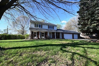 2115 Ashworth Rd, West Des Moines, IA 50265