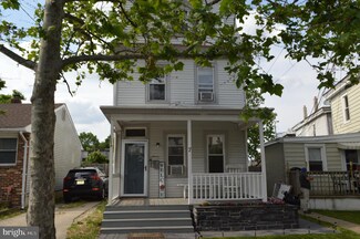 7 Jefferson St, Riverside, NJ 08075