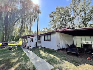 17 Caseys Ranch Rd, Danville, WA 99121