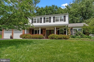 95 Meadowfield Dr, Southampton, PA 18966