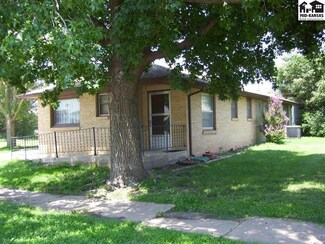 106 E Price Ave, Turon, KS 67583
