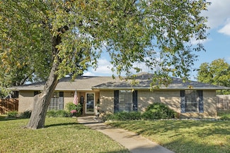 951 Crestwood Cir, Flower Mound, TX 75028
