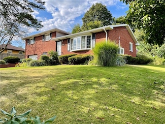 1306 Spring St, Latrobe, PA 15650