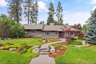 1527 E Woodcliff Rd, Spokane, WA 99203