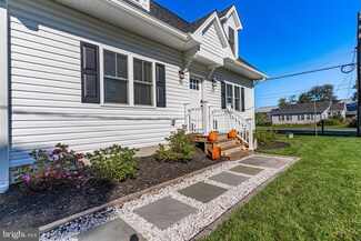 635 Deale Rd, Deale, MD 20751