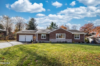 102 Teliska Ave, Rensselaer, NY 12144