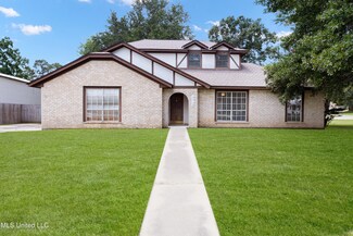 2519 Northridge Dr, Gautier, MS 39553