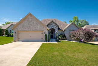 2525 Aberdeen Dr, Bryant, AR 72019