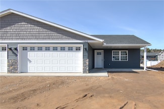 762 Sequoia Dr, Altoona, WI 54720